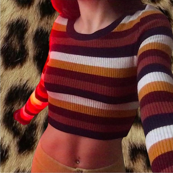 DEBUT Fall Striped Crop Top - Picture 1 of 4